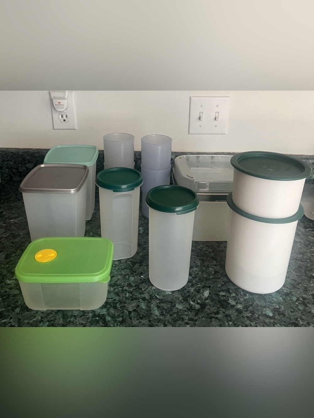 Tupperware lot